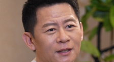 山田洋次首执爱情片 《小小的家》首曝室内剧照 2013-08-29 日本老牌导演山田洋次执导的第82部电影《小小的家》首次曝光“家”中的室内样子。